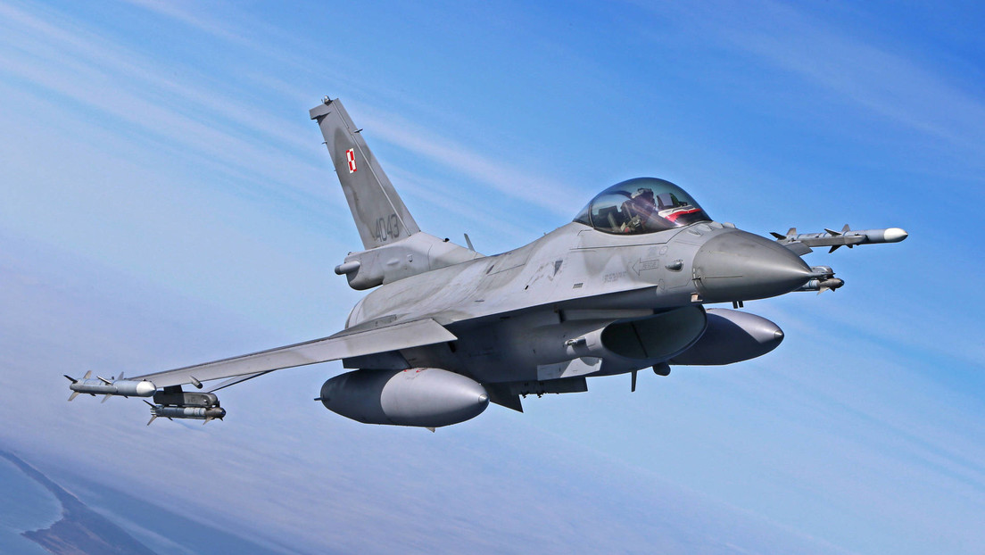 EE.UU. comienza a entrenar a pilotos ucranianos para pilotar cazas F-16