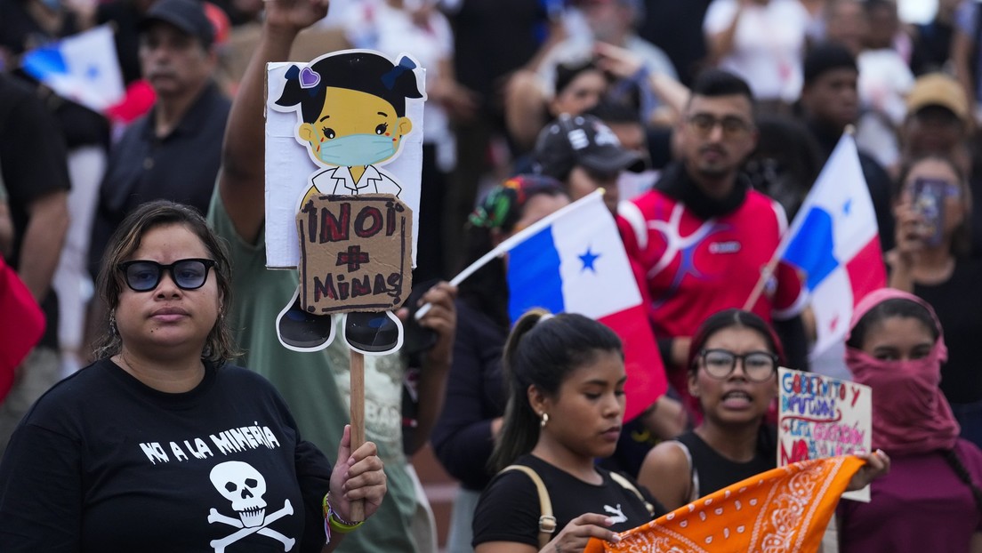 Panameños toman las calles en protesta por quinto día seguido contra el contrato minero