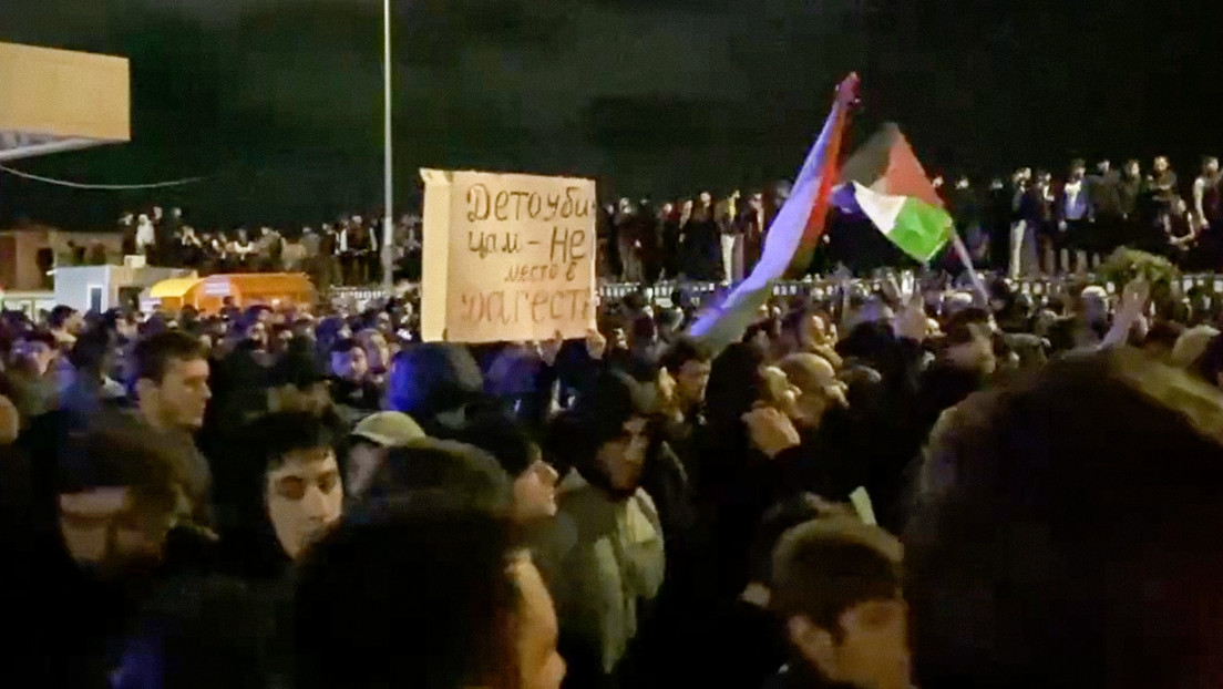 VIDEO: Protesta antiisraelí acaba en disturbios en aeropuerto de la república rusa de Daguestán