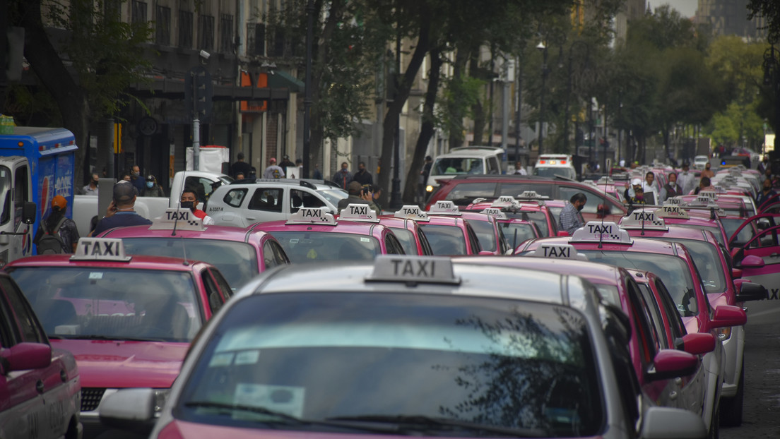 VIDEO: Taxista cobra 1.000 dólares a una modelo colombiana en la Ciudad de México
