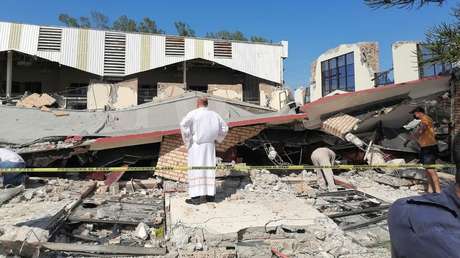 Sacerdote que oficiaba misa en la iglesia derrumbada en México: «Los que nos quedamos vamos a sufrir toda la vida»