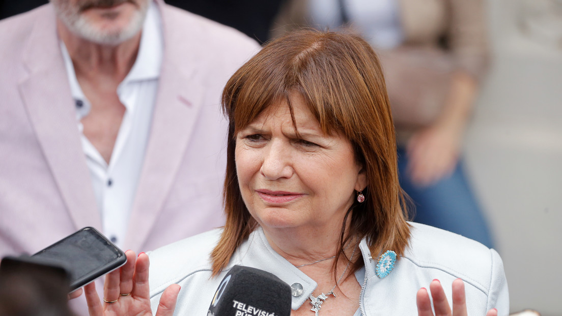 Leche, vacas y lágrimas: el hilarante ejemplo de Bullrich que provocó una oleada de memes en Argentina