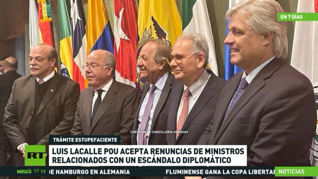 El presidente de Uruguay acepta las renuncias de ministros relacionados con un escándalo diplomático
