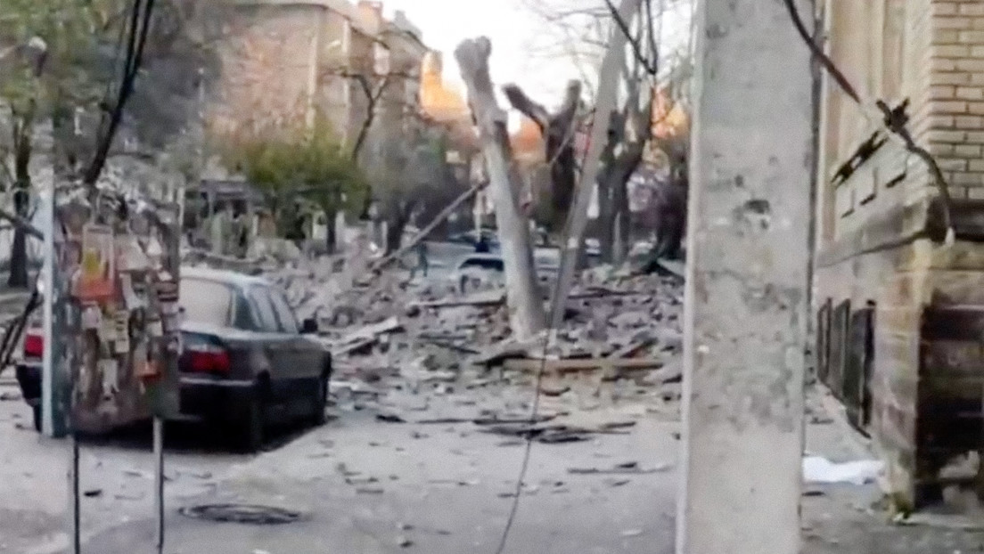 Al menos 3 muertos y 30 heridos en ataques ucranianos contra Donetsk