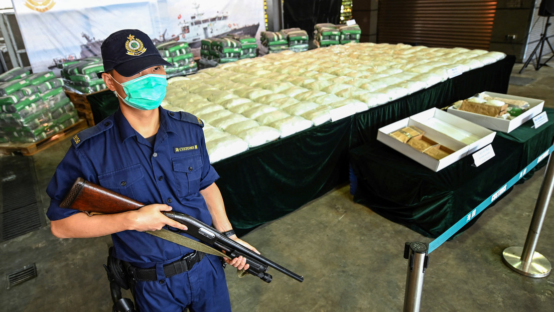Incautan en Hong Kong una tonelada de metanfetamina en sacos con el logo de la Seguridad Alimentaria Mexicana