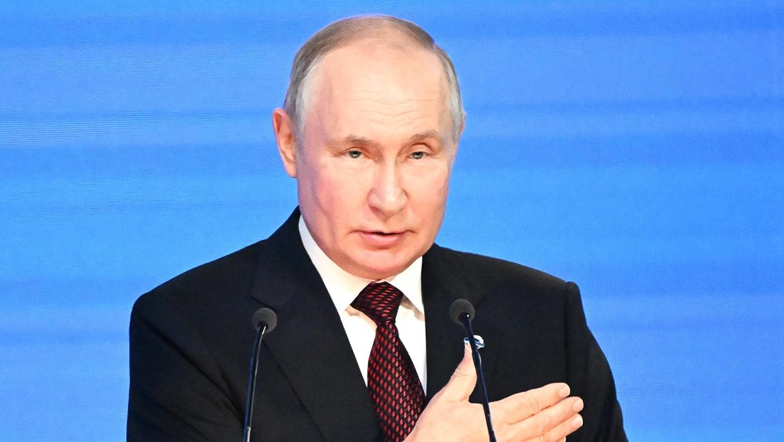 Putin: Algunos países intentan socavar el poder legítimo en los Estados de la CEI