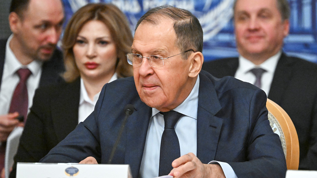 Lavrov: "Occidente decidió destruir la economía mundial para dar una lección a Rusia"