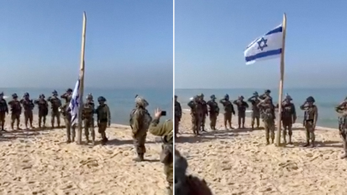 VIDEO: Soldados isralíes izan la bandera de Israel en una playa de la Franja de Gaza