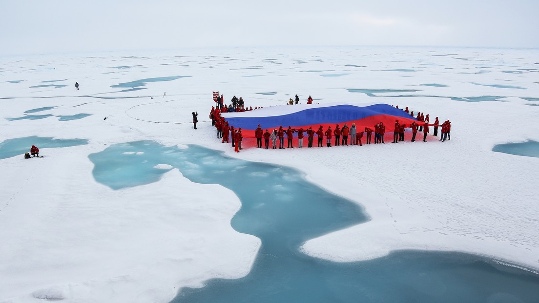 Financial Times: Rusia y China abren un "nuevo frente antioccidental" en el Ártico