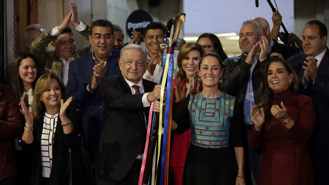 "Claudia es un caramelo": López Obrador defiende a Sheinbaum ante las críticas de Felipe Calderón