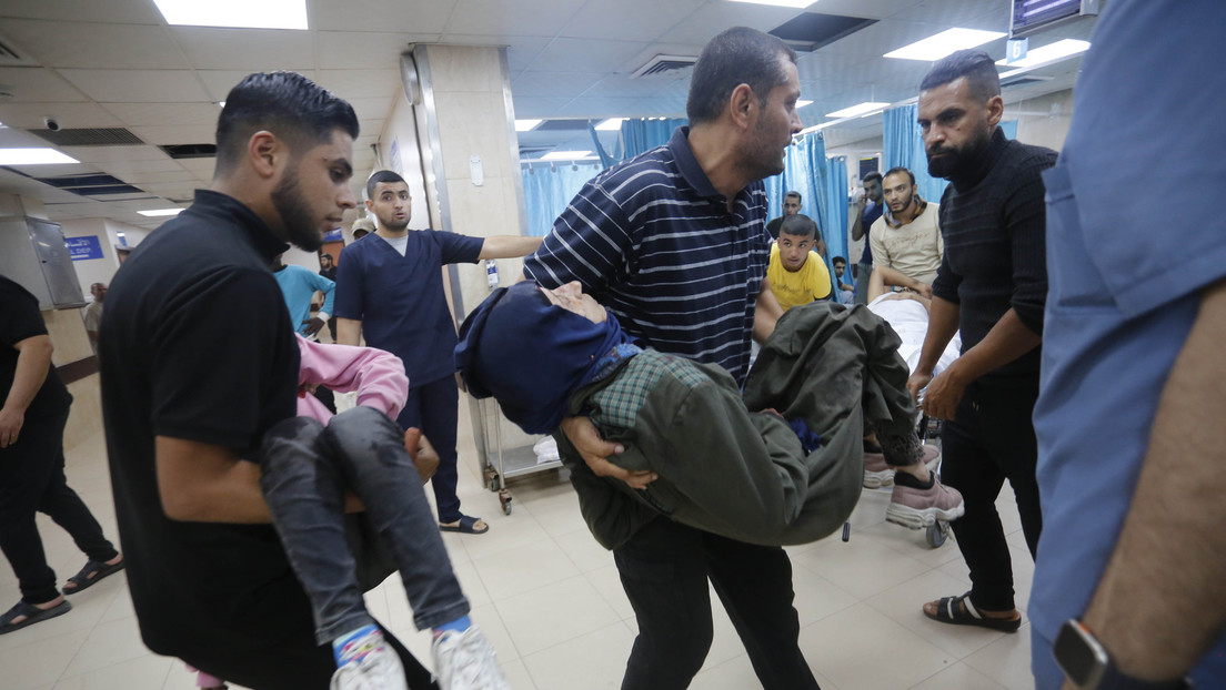HRW califica de "crímenes de guerra" los ataques de Israel contra instalaciones y personal médico en Gaza