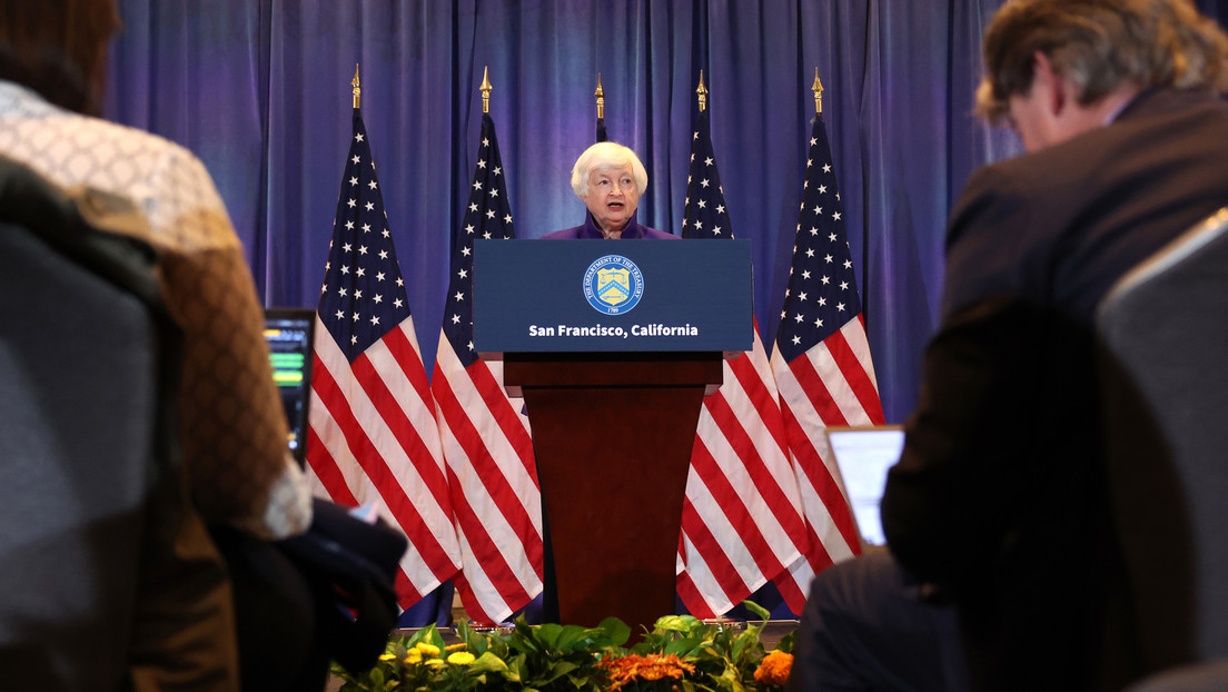 Yellen se manifiesta en desacuerdo con la decisión de Moody's de rebajar a 'negativo' el pronóstico para EE.UU.