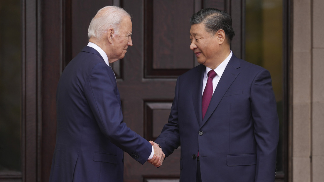 "Para China y EE.UU. darse la espalda no es una opción": Xi a Biden en su reunión en San Francisco