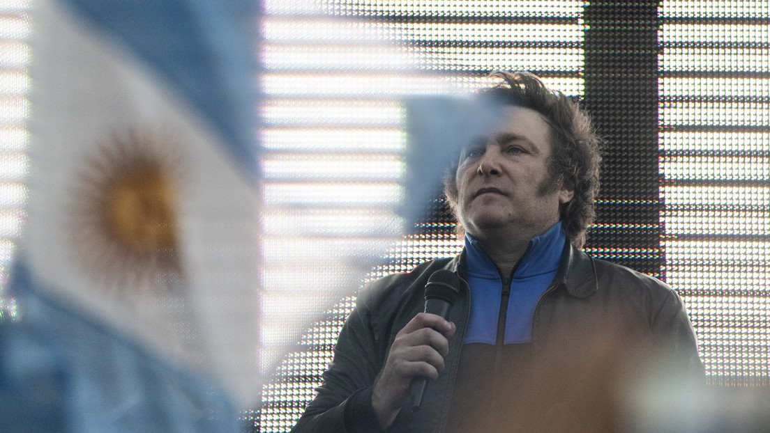 Mensajes de odio de la ultraderecha enturbian la víspera del balotaje Massa-Milei en Argentina