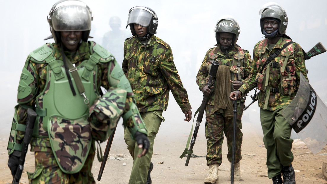 El Parlamento de Kenia aprueba el envío de fuerzas policiales a Haití