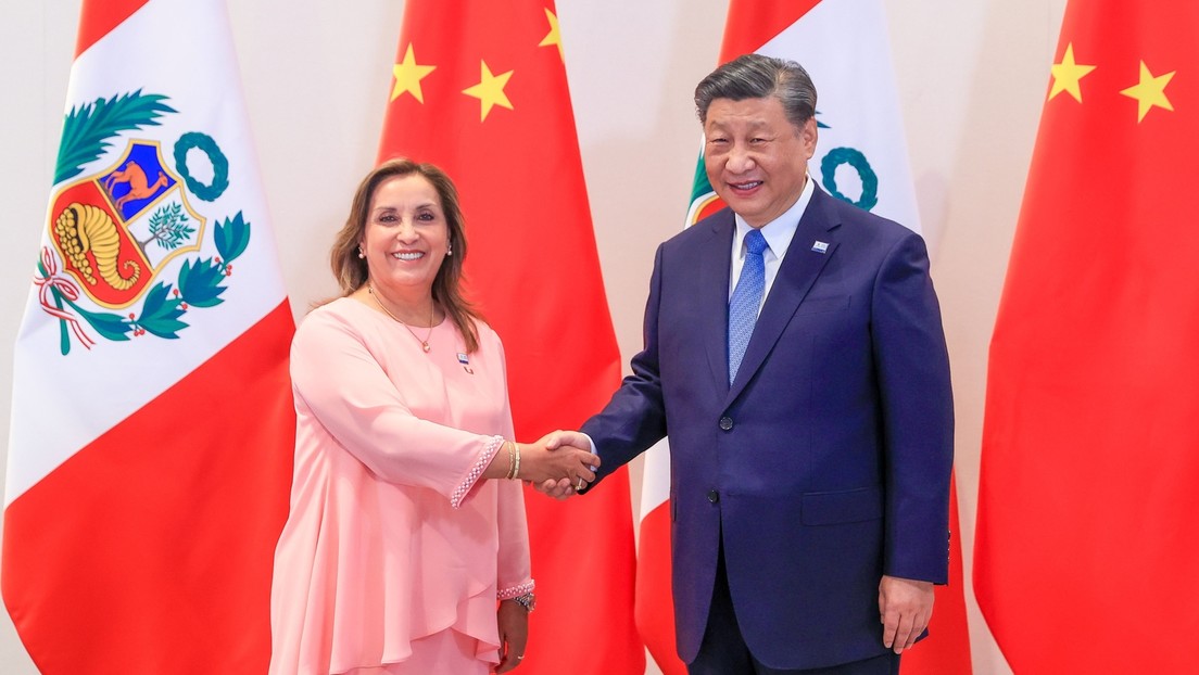 Perú y China acuerdan fortalecer su relación bilateral en reunión entre Boluarte y Xi Jinping