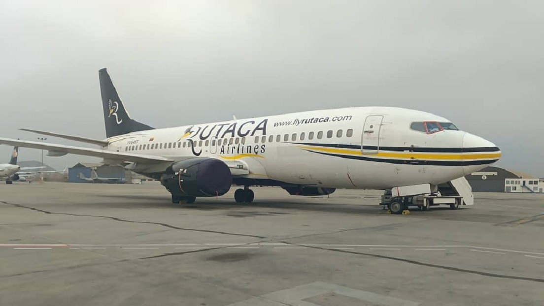 El avión de la 'Vinotinto' sale finalmente de Perú tras horas de retención en Lima
