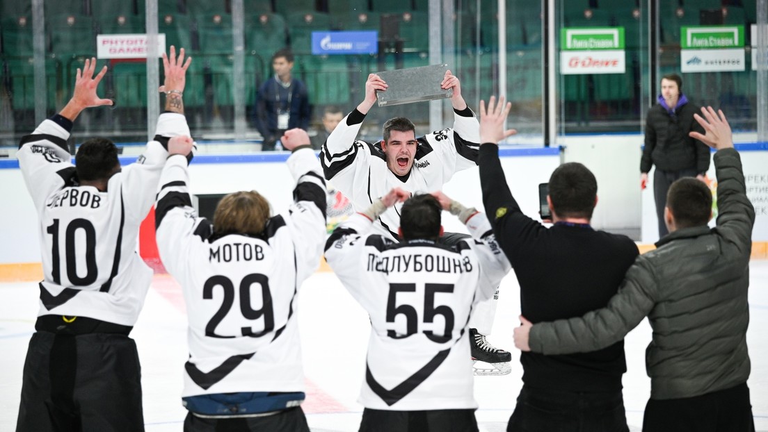 El triunfo del Liga Pro Team y una final emocionante: ¿qué dejó el torneo de hockey 'phygital' en Kazán?