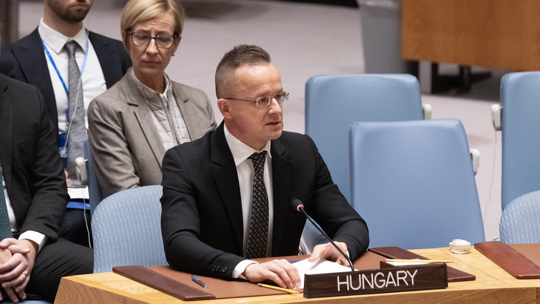 Canciller húngaro: La OTAN admite que la contraofensiva de Ucrania ha fracasado