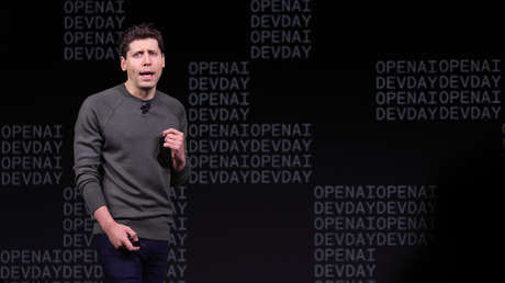 Empresa que creó ChatGPT estaría considerando que Sam Altman sea su CEO un día después de cesarlo