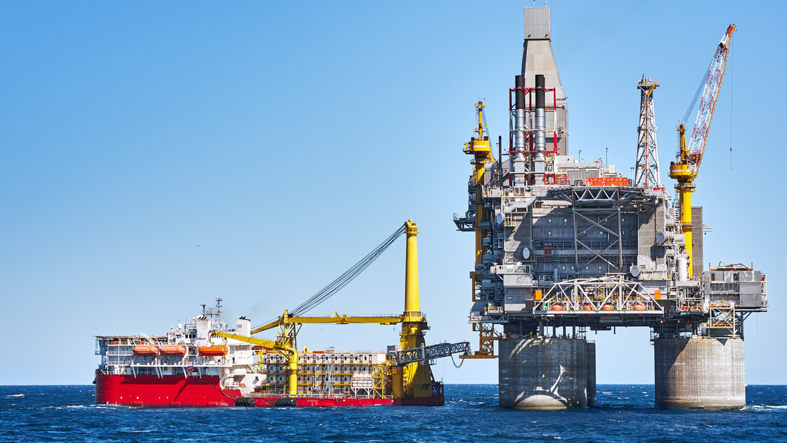 Informe: El tope de precios al petróleo ruso fracasa