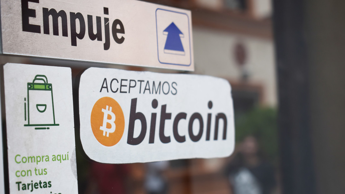 El Salvador ofrecerá visas especiales a inversionistas en bitcóin