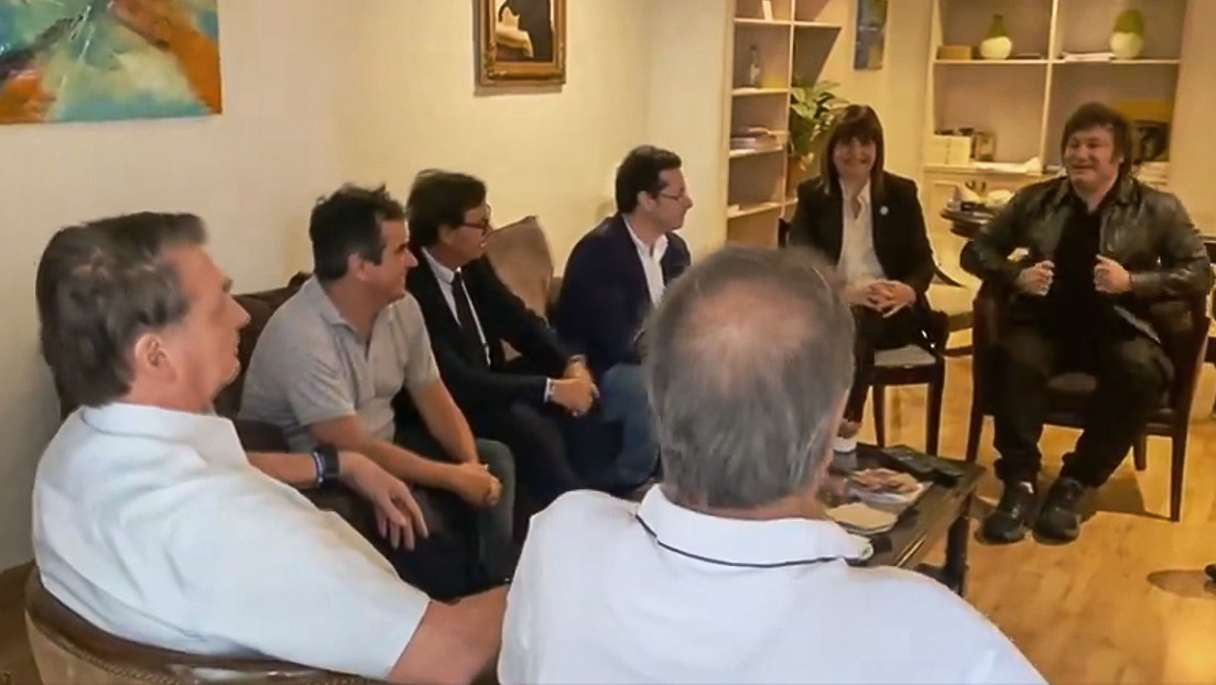 Milei se reúne con Bolsonaro en Argentina antes de su asunción presidencial