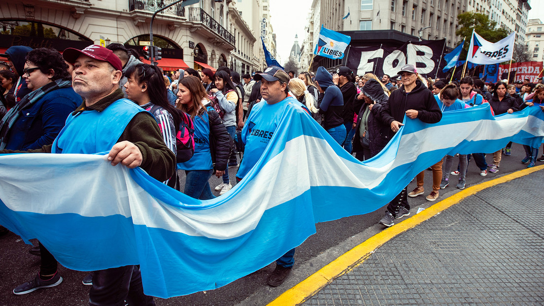 "Criminaliza la protesta": Gobierno de la provincia de Buenos Aires no aplicará protocolo 'antipiquetes' de Milei