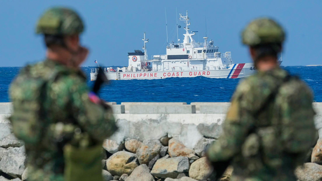China insta a Filipinas a "actuar con cautela" respecto a la situación del mar de la China Meridional