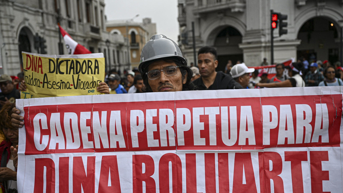 Boluarte Responde A Críticas Por Reforma Policial En Nuevo Choque Entre ...