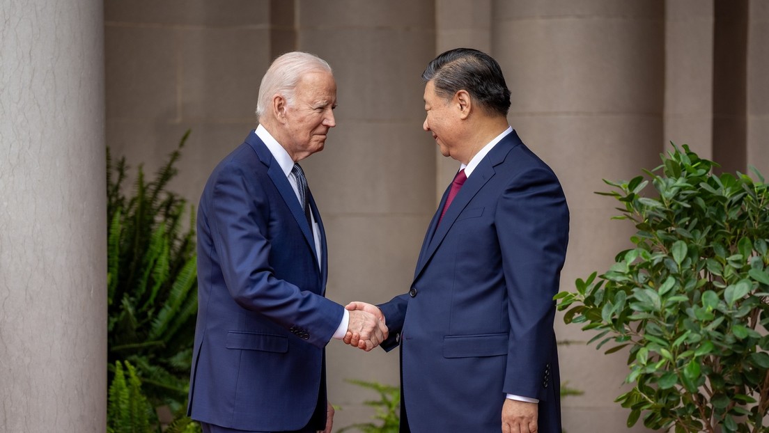 China insta a EE.UU. a "tomar medidas prácticas" para estabilizar las relaciones