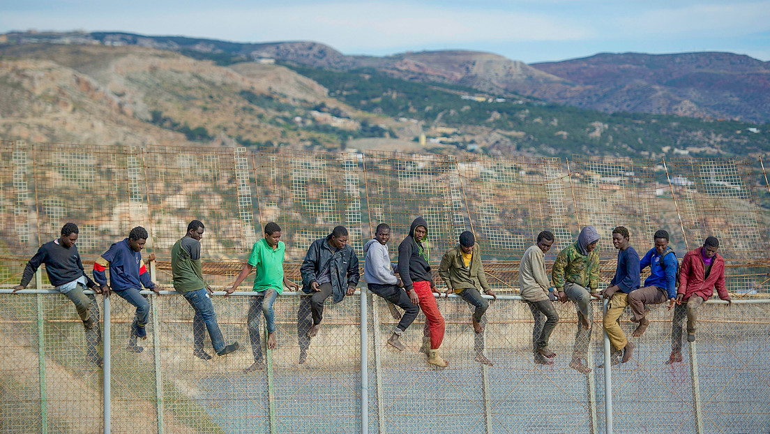 El fuerte control fronterizo impide que 1.100 inmigrantes entren a España desde Marruecos