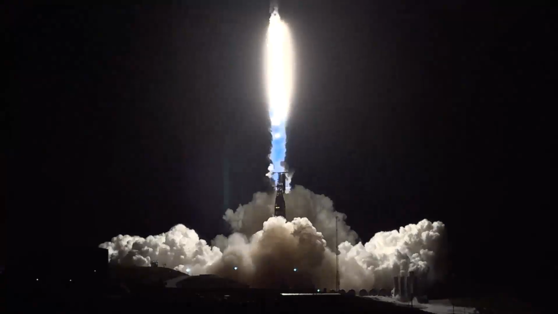 SpaceX lanza satélites Starlink que conectan directamente los 'smartphones' a Internet  (FOTOS, VIDEOS)