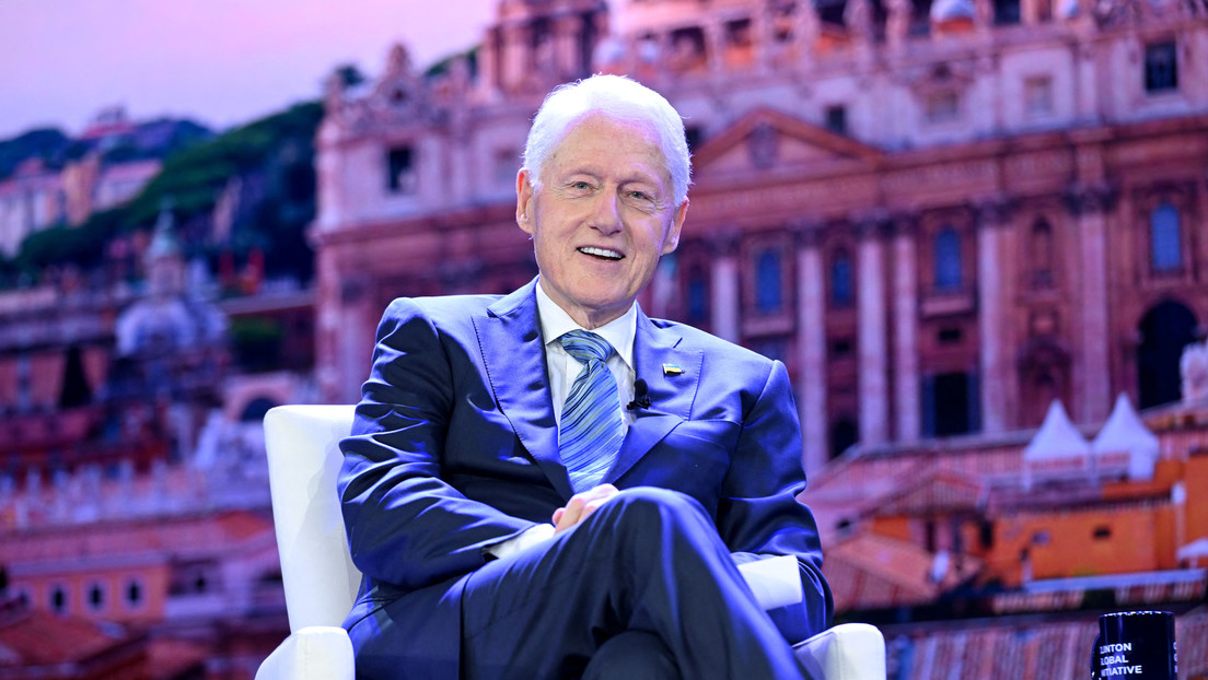 Bill Clinton habría "amenazado" a Vanity Fair para que no escribieran sobre Epstein