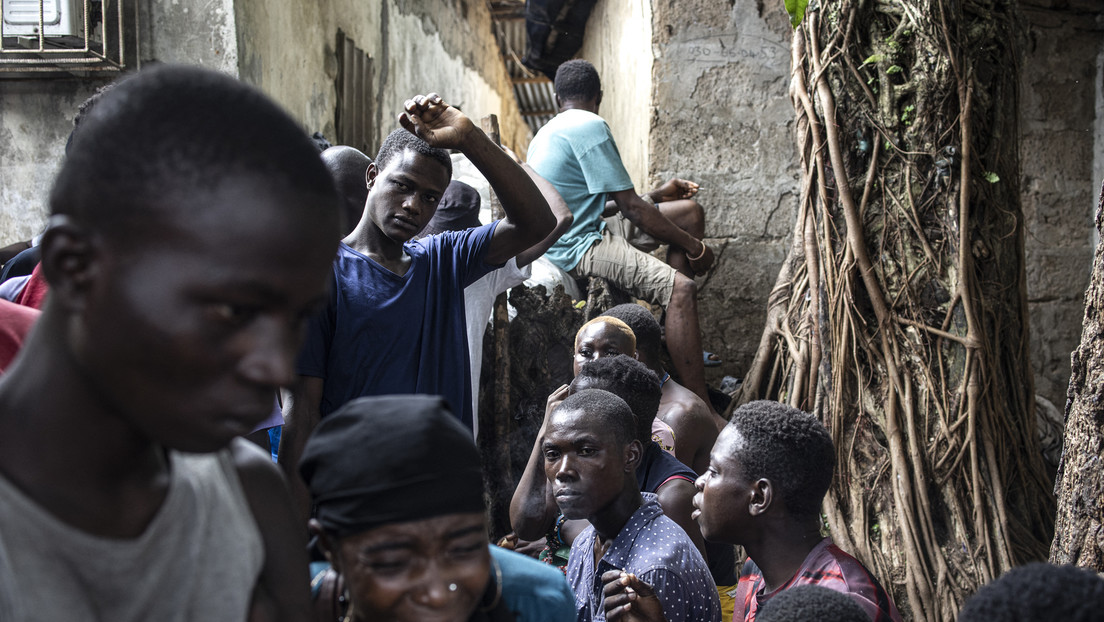 Saquear tumbas para producir droga: nuevo estupefaciente con huesos humanos siembra el caos en África