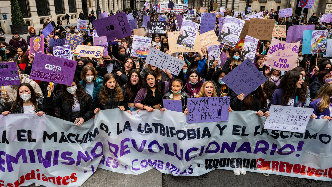 El cambio en el ministerio de Igualdad que caldea a España: ¿violencia de género o contra las mujeres?
