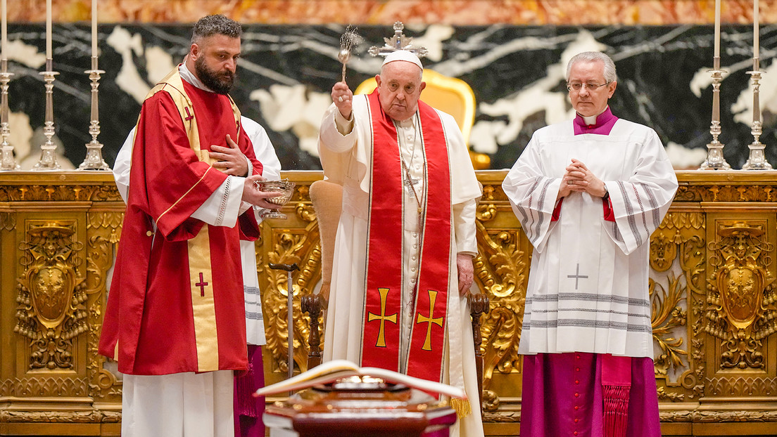 Papa Francisco: "El placer sexual, que es un don de Dios, se ve socavado por la pornografía"