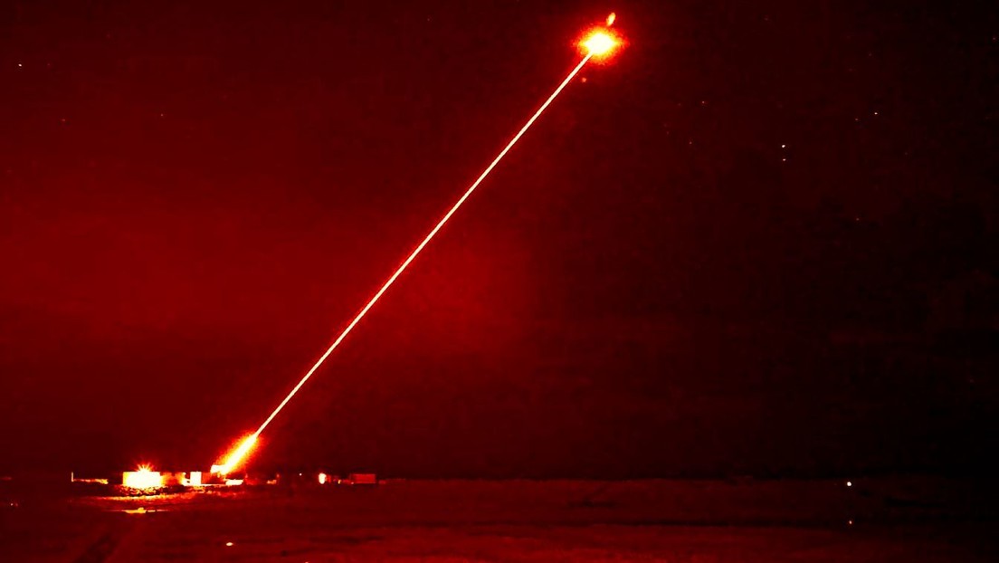 Arma láser británica DragonFire alcanza por primera vez un objetivo aéreo