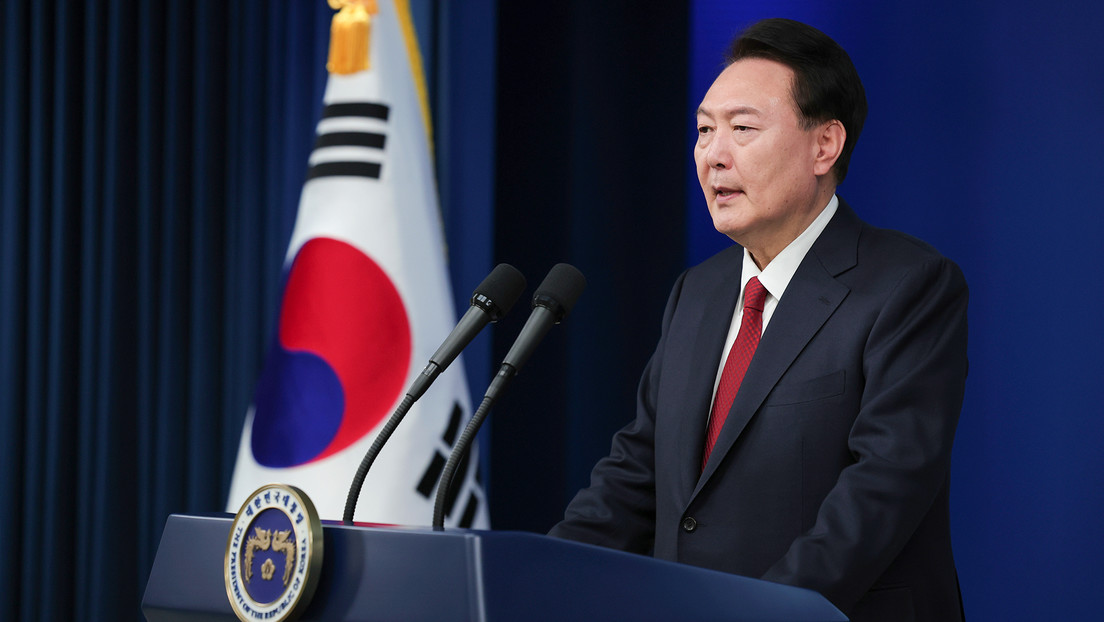 "Me amordazaron": Sacan a la fuerza a un legislador surcoreano de un evento con el presidente (VIDEO)