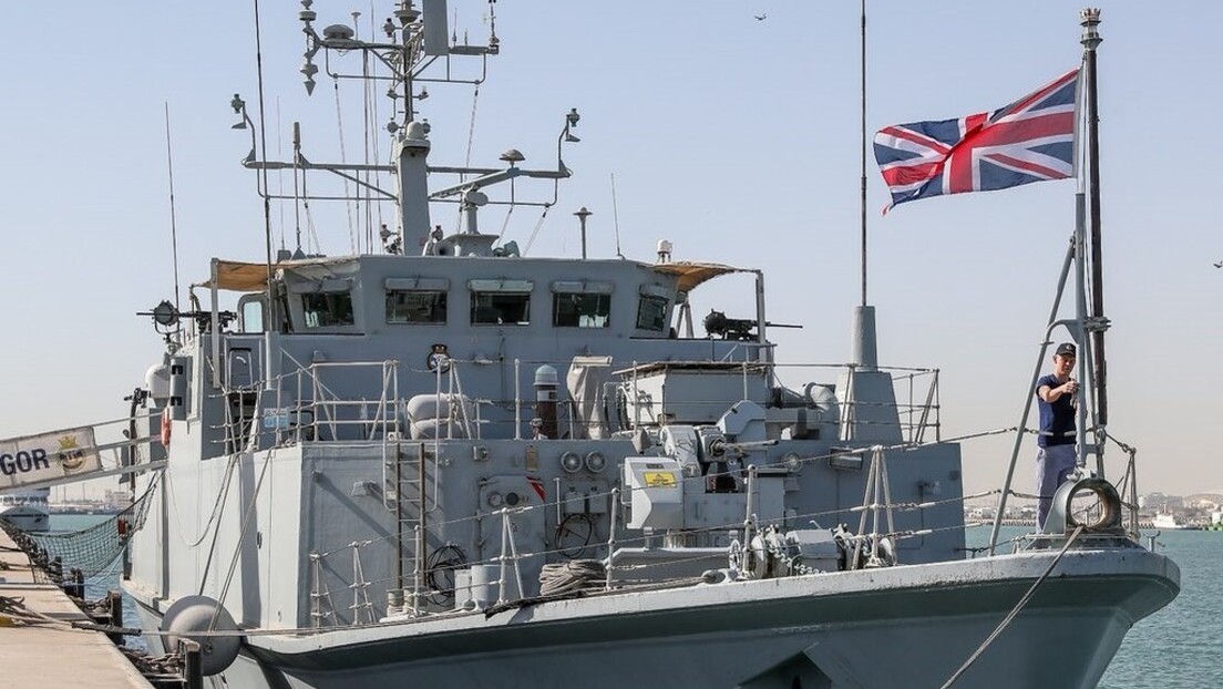 VIDEO: Dos barcos cazadores de minas británicos colisionan en Baréin