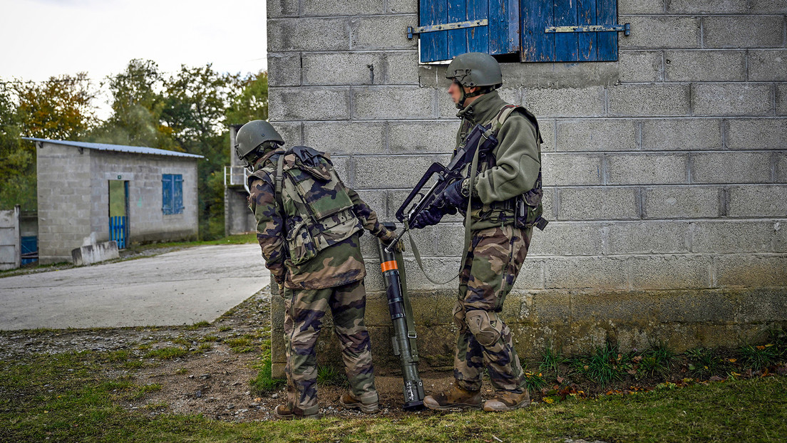 Columnista: Rusia debería revelar las identidades de los mercenarios franceses aniquilados en Ucrania