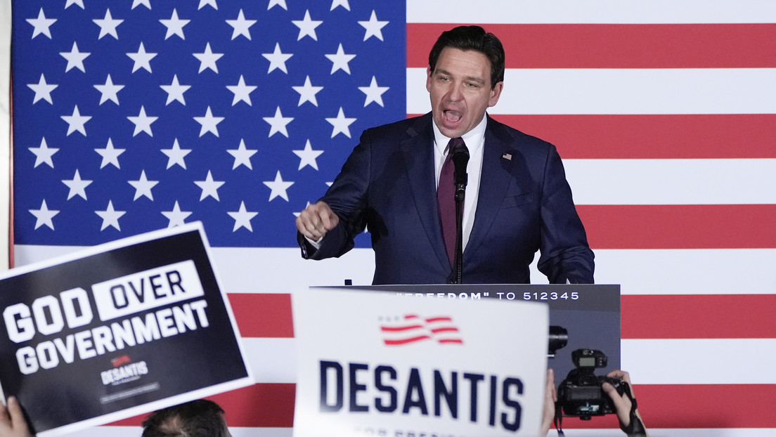 Ron DeSantis se retira de la campaña presidencial de EE.UU. y respalda a Trump