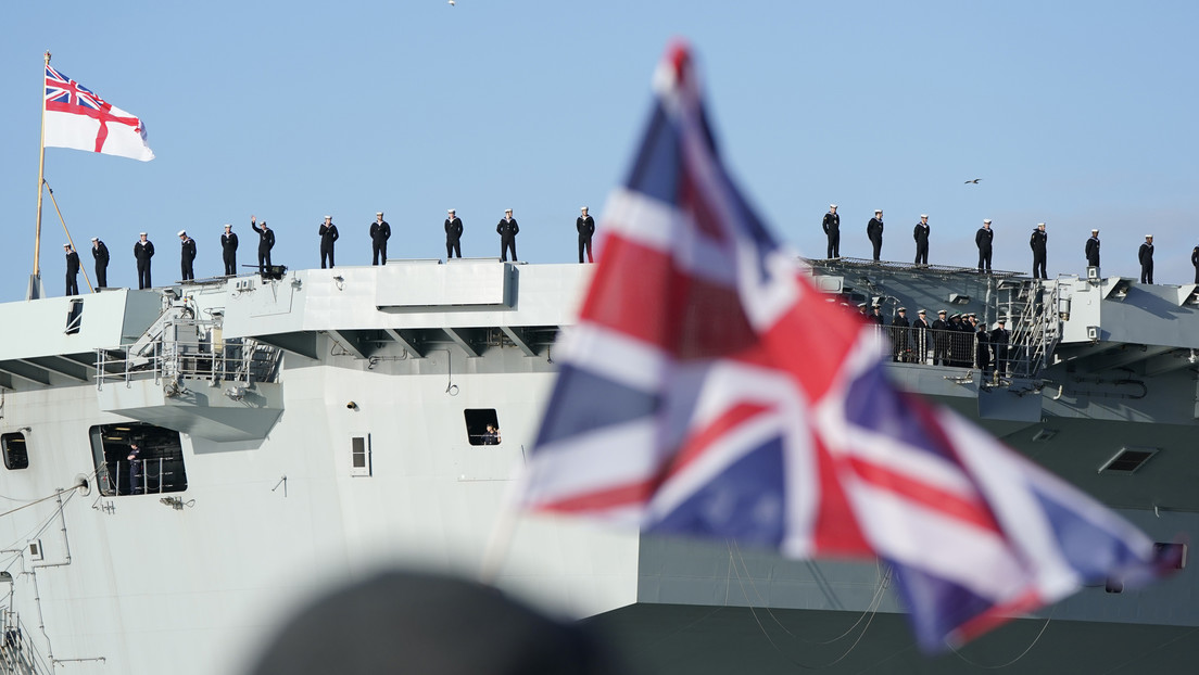 Jefe de la Armada de EE.UU. sugiere al Reino Unido pensar en reforzar sus FF.AA.