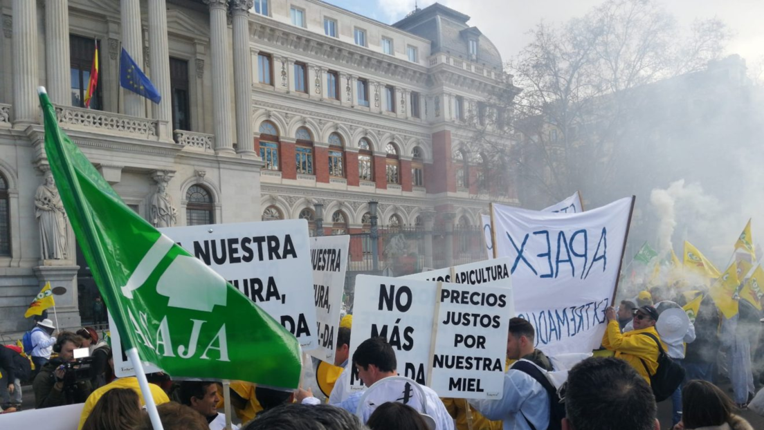El campo español se suma a la protesta agrícola en la UE y pide "paralizar" acuerdo con el Mercosur