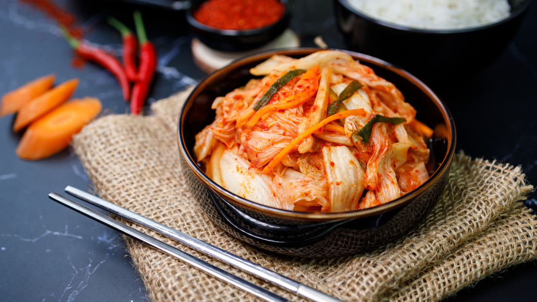 Estudio sugiere que consumir tres raciones de kimchi al día puede reducir el riesgo de obesidad