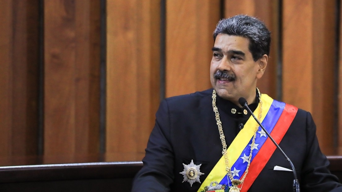 "El que se mete con Venezuela se seca": Maduro insta a Noboa a ocuparse del "berenjenal" en Ecuador
