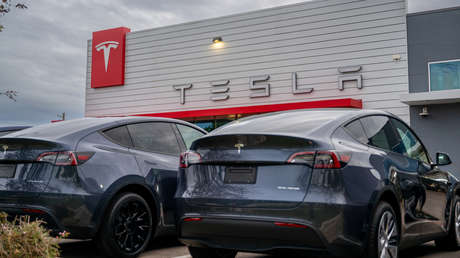 Tesla llamará a revisión 1,6 millones de coches en China por un defecto con el piloto automático