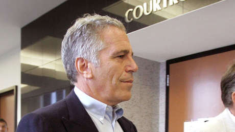 Jeffrey Epstein en junio de 2008.