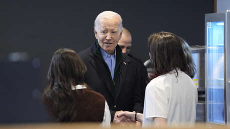 VIDEO: Biden olvida que es presidente y se presenta en una cafetería como miembro del Senado