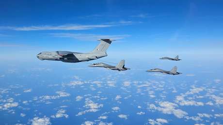 India, Francia y EAU realizan ejercicios aéreos sobre el mar Arábigo en medio de tensiones en la región